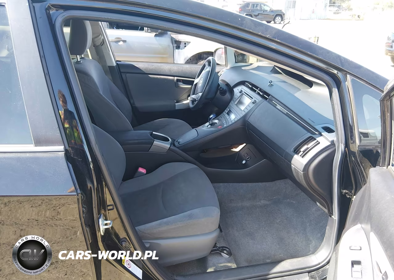 2012 Toyota Prius Two VIN:JTDKN3DU0C5451817 - 5