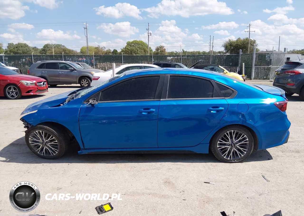 2022 Kia Forte Gt-Line VIN:3KPF54AD2NE491612 - 15
