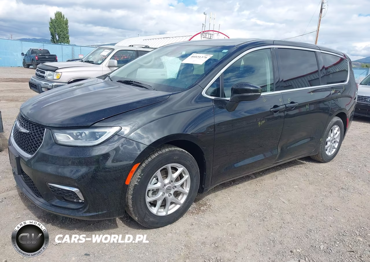2023 Chrysler Pacifica Touring L VIN:2C4RC1BG4PR627184 - 2