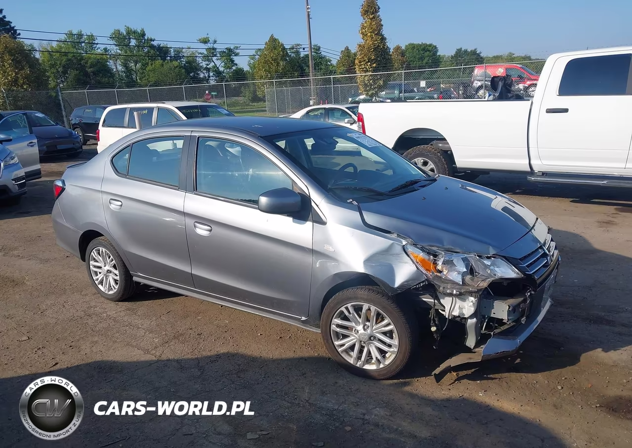 2022 Mitsubishi Mirage G4 Black Edition-Es-Le – zdjęcie 1 z 16