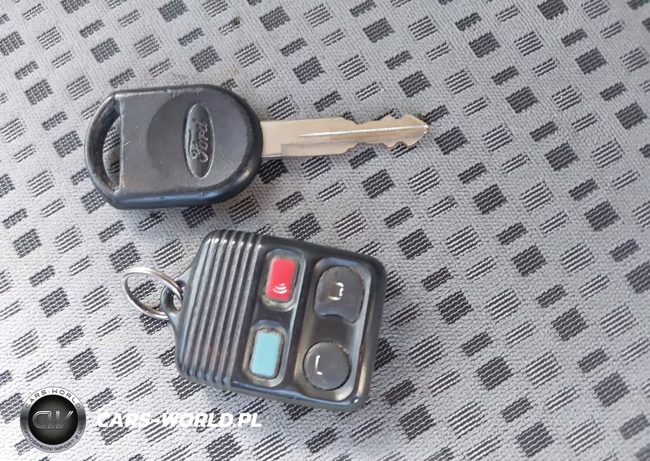 2007 Ford Focus S-Se-Ses VIN:1FAHP34N87W164941 - 11