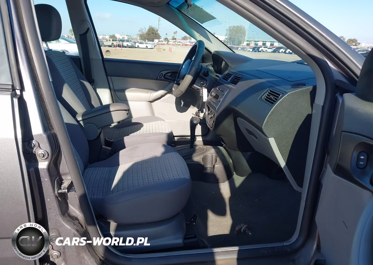 2007 Ford Focus S-Se-Ses VIN:1FAHP34N87W164941 - 5