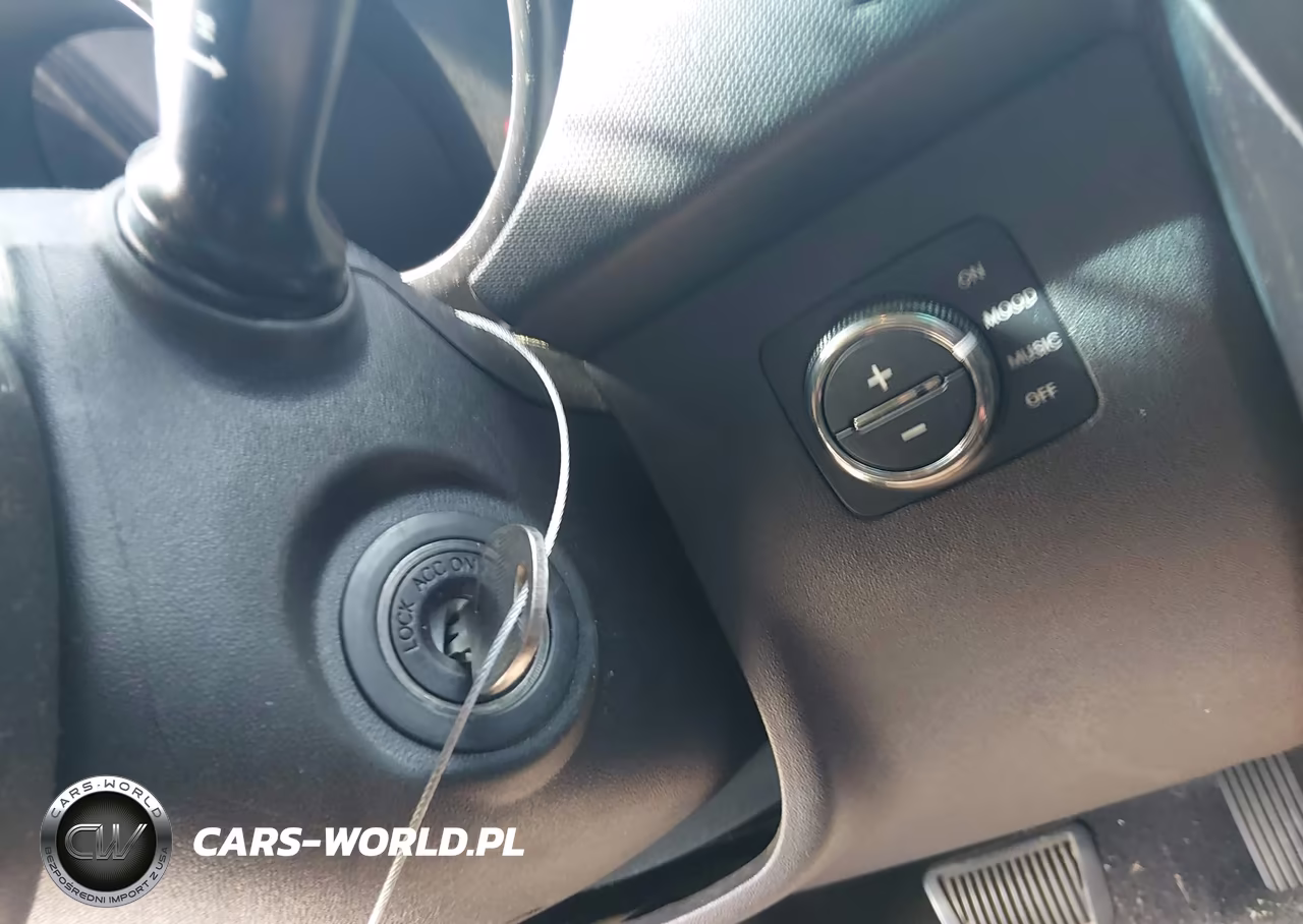 2010 Kia Soul + VIN:KNDJT2A2XA7170575 - 11