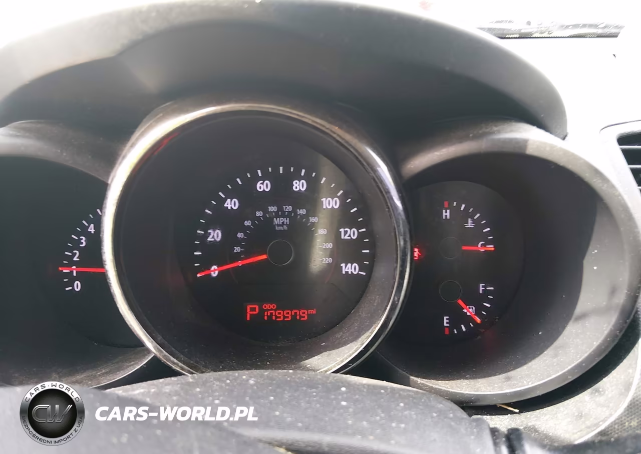 2010 Kia Soul + VIN:KNDJT2A2XA7170575 - 7