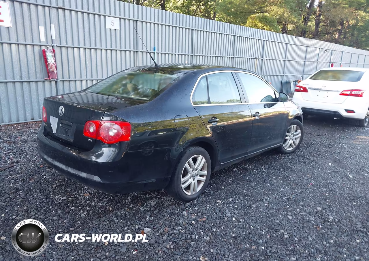 2007 Volkswagen Jetta Wolfsburg Edition VIN:3VWEG71K47M164124 - 4