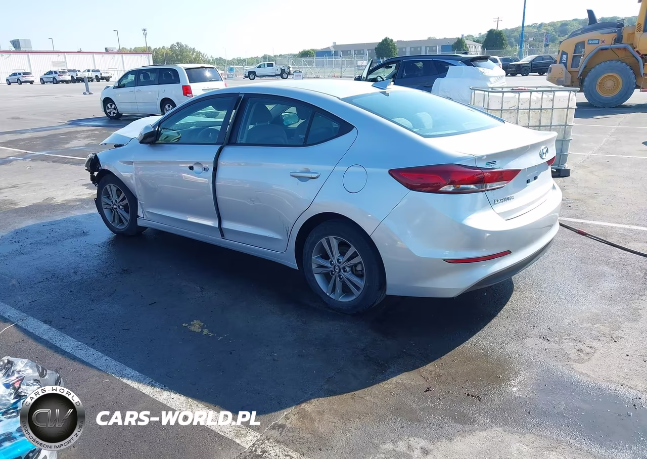 2018 Hyundai Elantra Sel VIN:5NPD84LF0JH309313 - 3