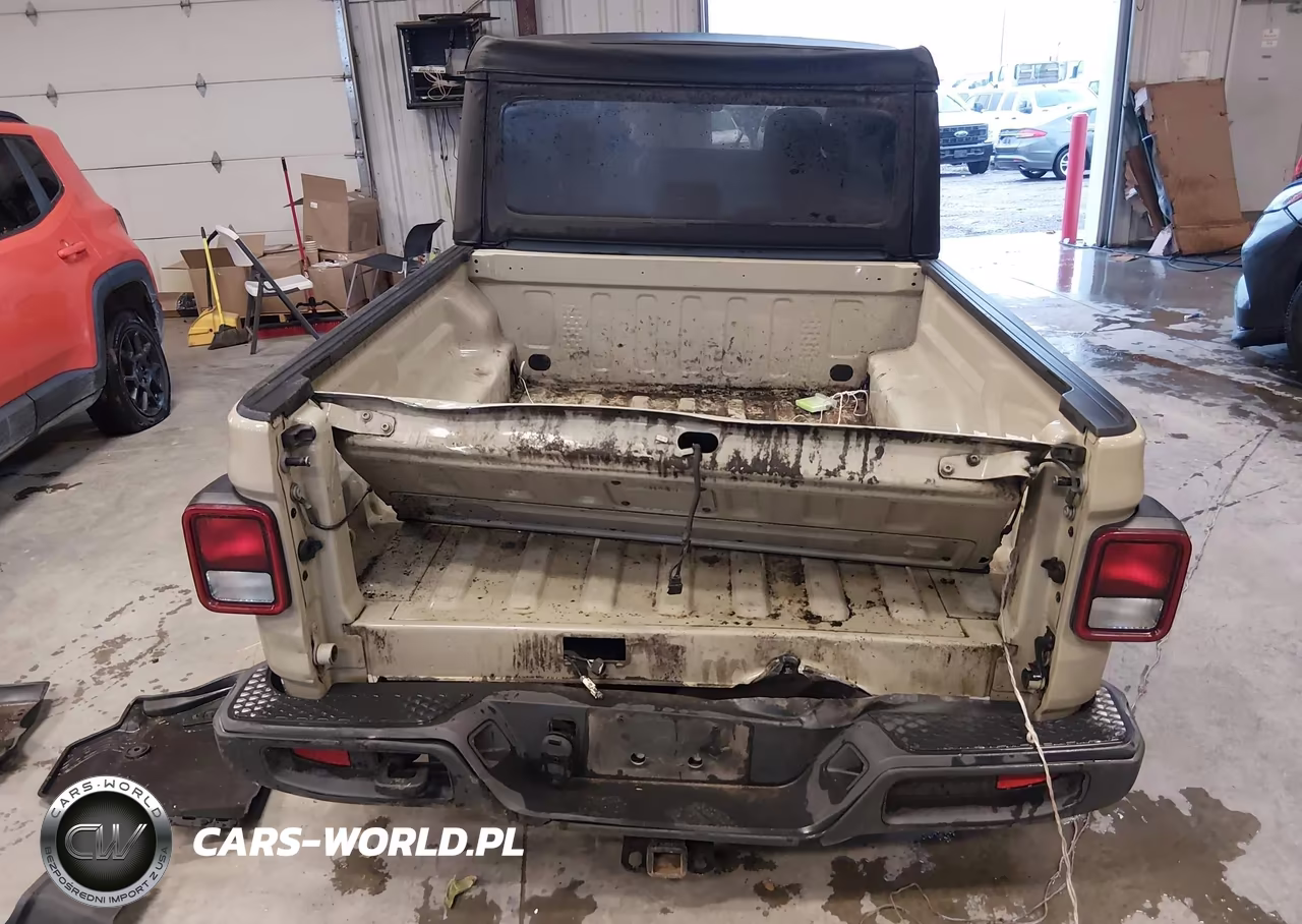 2022 Jeep Gladiator Willys 4X4 VIN:1C6HJTAG9NL172151 - 16