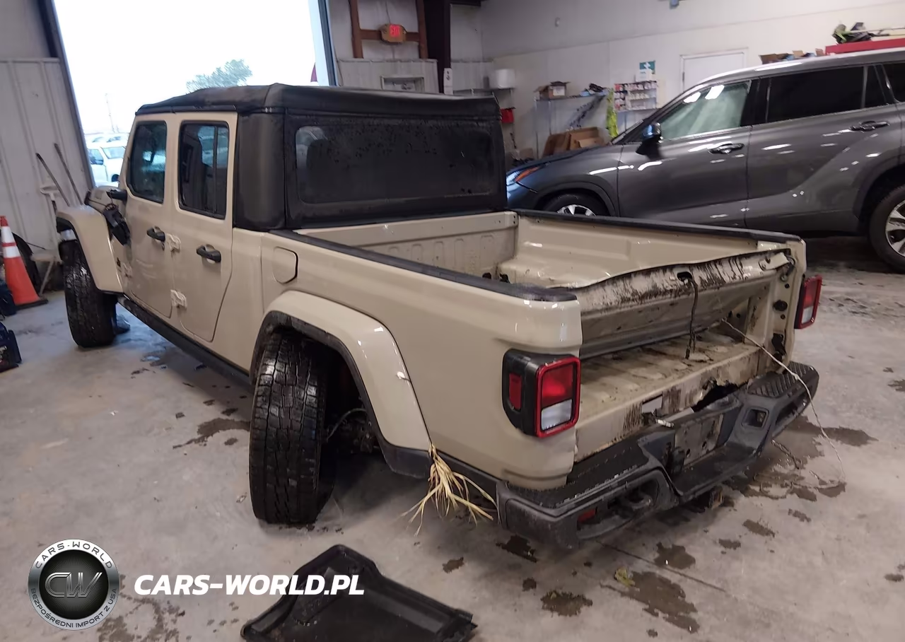 2022 Jeep Gladiator Willys 4X4 VIN:1C6HJTAG9NL172151 - 3