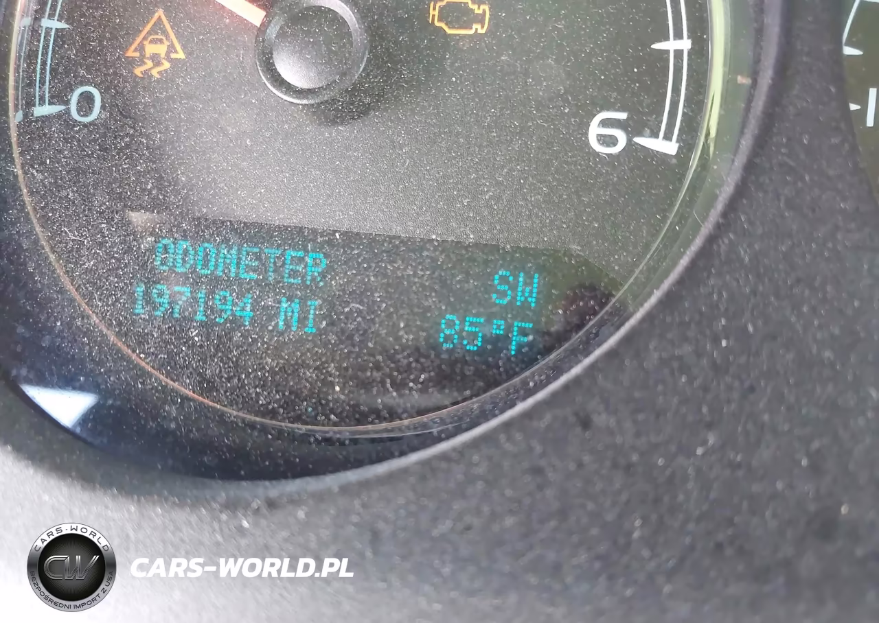 2011 Chevrolet Suburban 1500 Ltz VIN:1GNSKKE33BR103114 - 15
