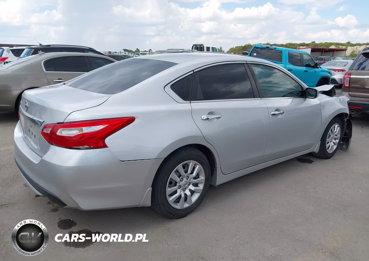 2016 Nissan Altima 2.5 S VIN:1N4AL3AP7GN367781 - 4