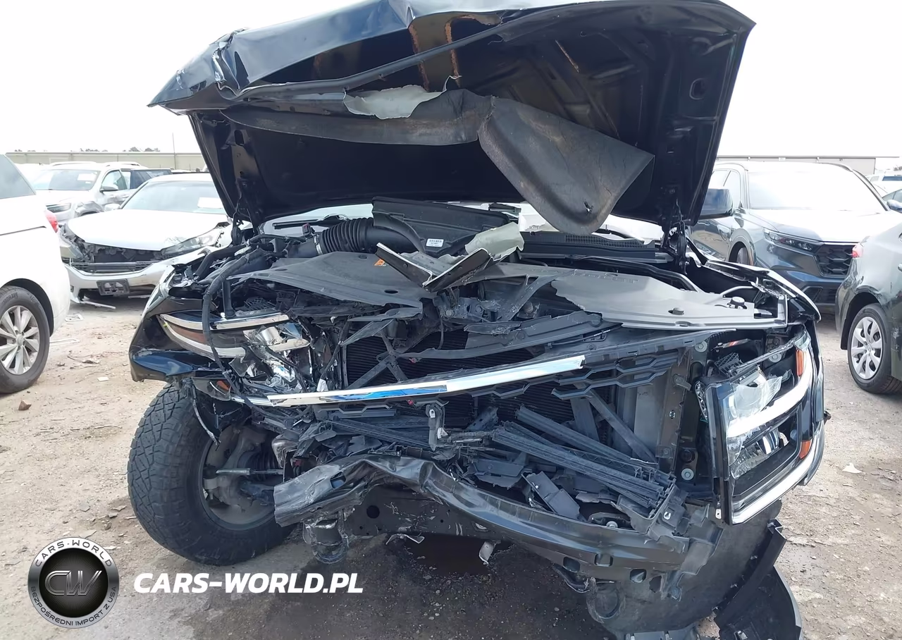 2019 Chevrolet Tahoe Lt VIN:1GNSKBKCXKR320485 - 11
