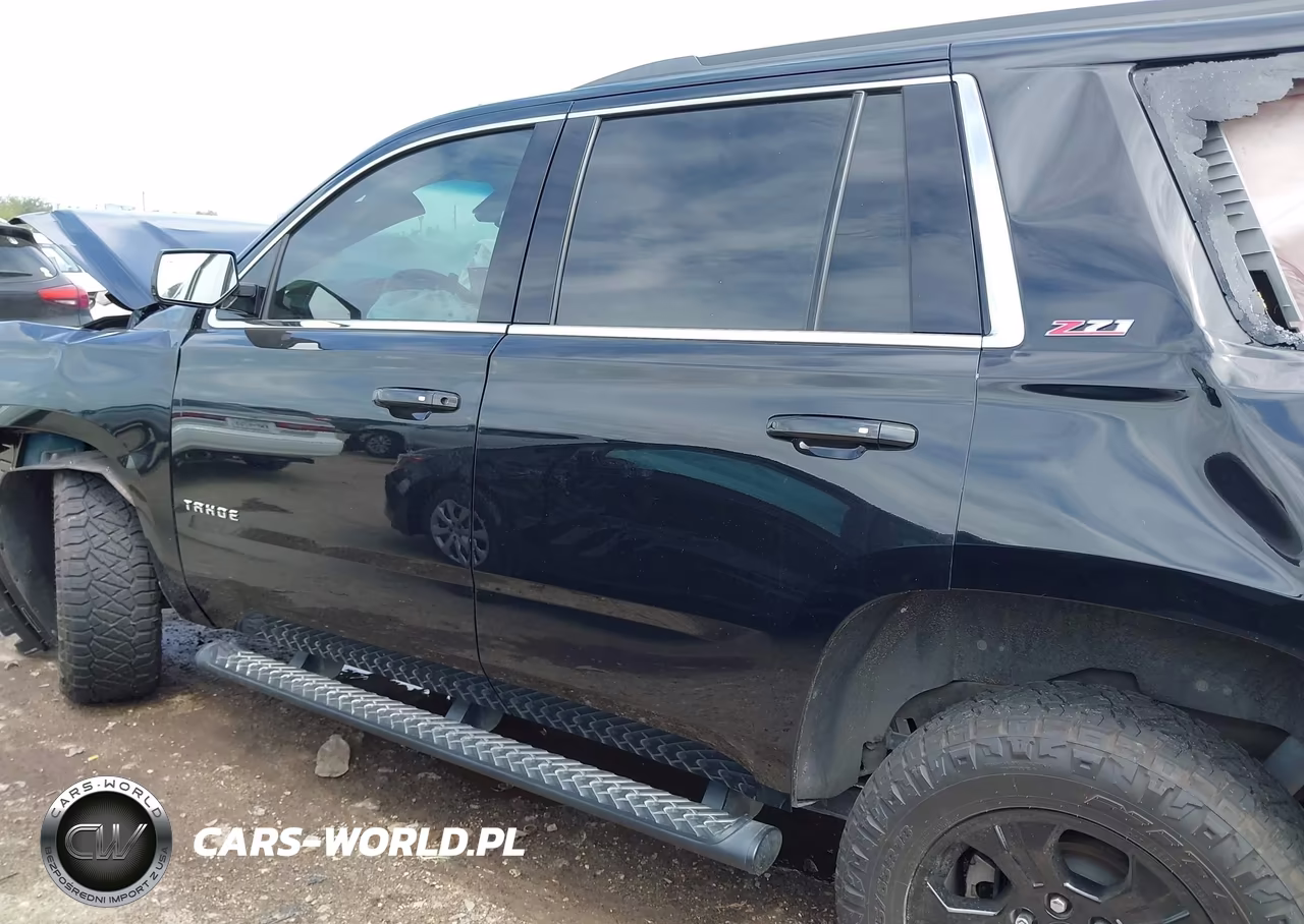 2019 Chevrolet Tahoe Lt VIN:1GNSKBKCXKR320485 - 13