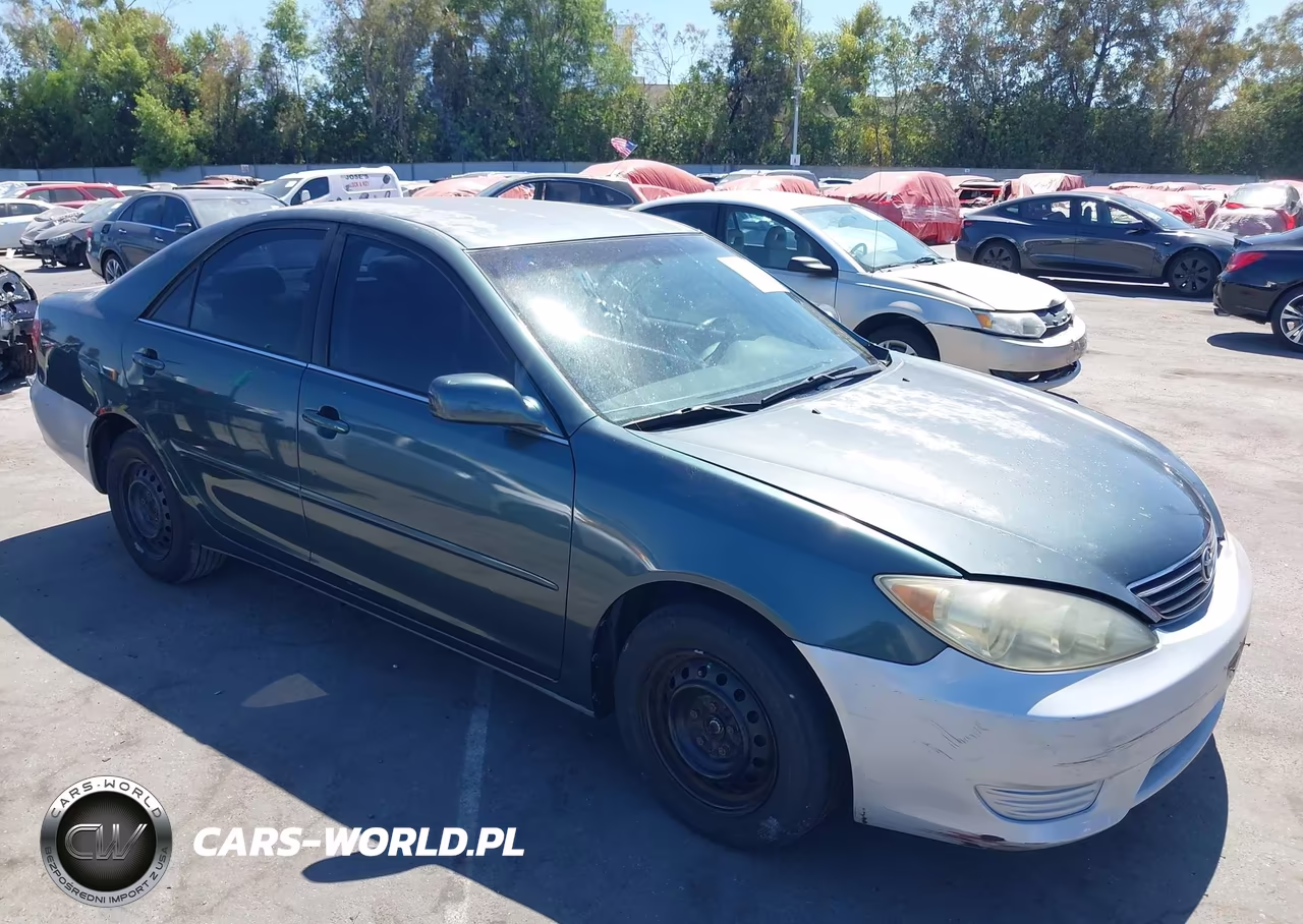 2005 Toyota Camry Le