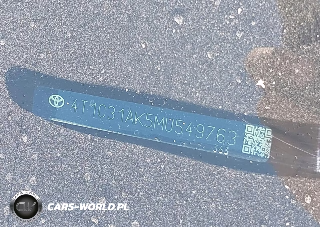 2021 Toyota Camry Le Hybrid VIN:4T1C31AK5MU549763 - 17