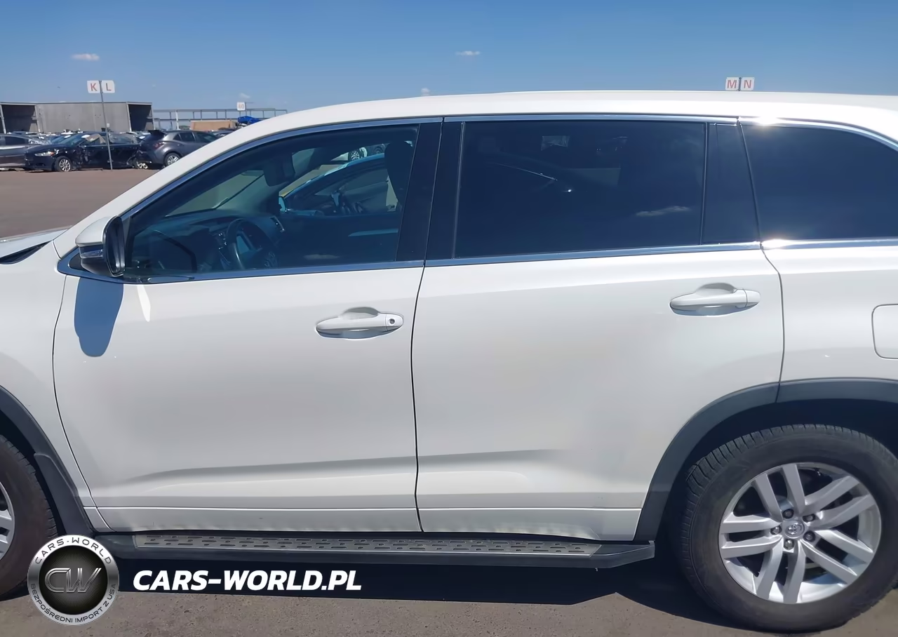 2014 Toyota Highlander Le V6 VIN:5TDBKRFH6ES037840 - 14