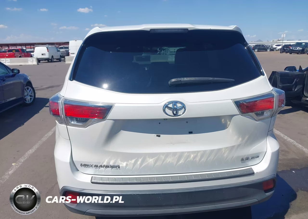 2014 Toyota Highlander Le V6 VIN:5TDBKRFH6ES037840 - 16
