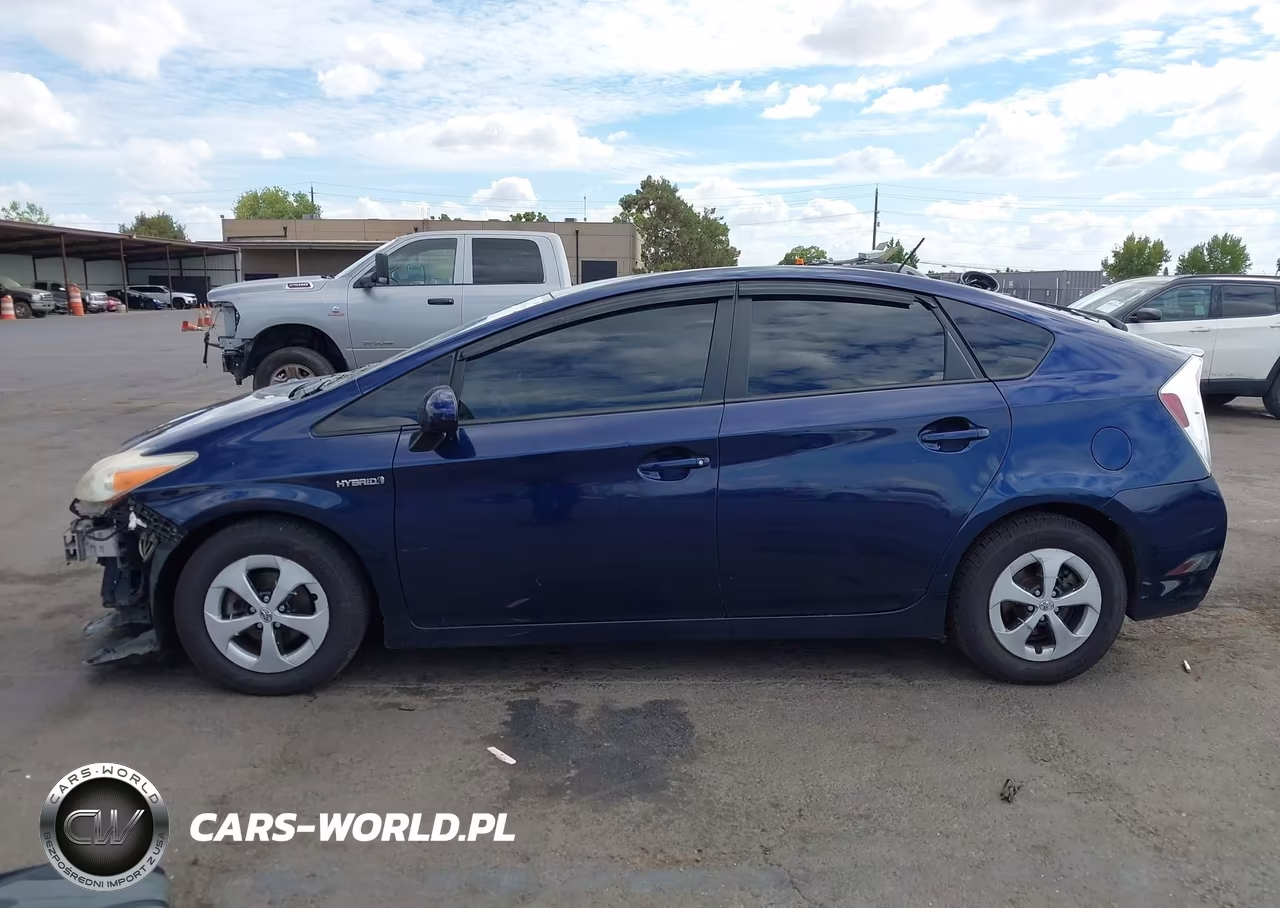 2014 Toyota Prius Two VIN:JTDKN3DU0E1777823 - 15