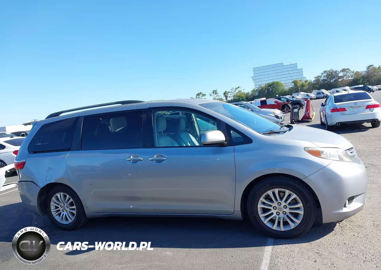 2015 Toyota Sienna Xle Premium 8 Passenger VIN:5TDYK3DC3FS667623 - 13