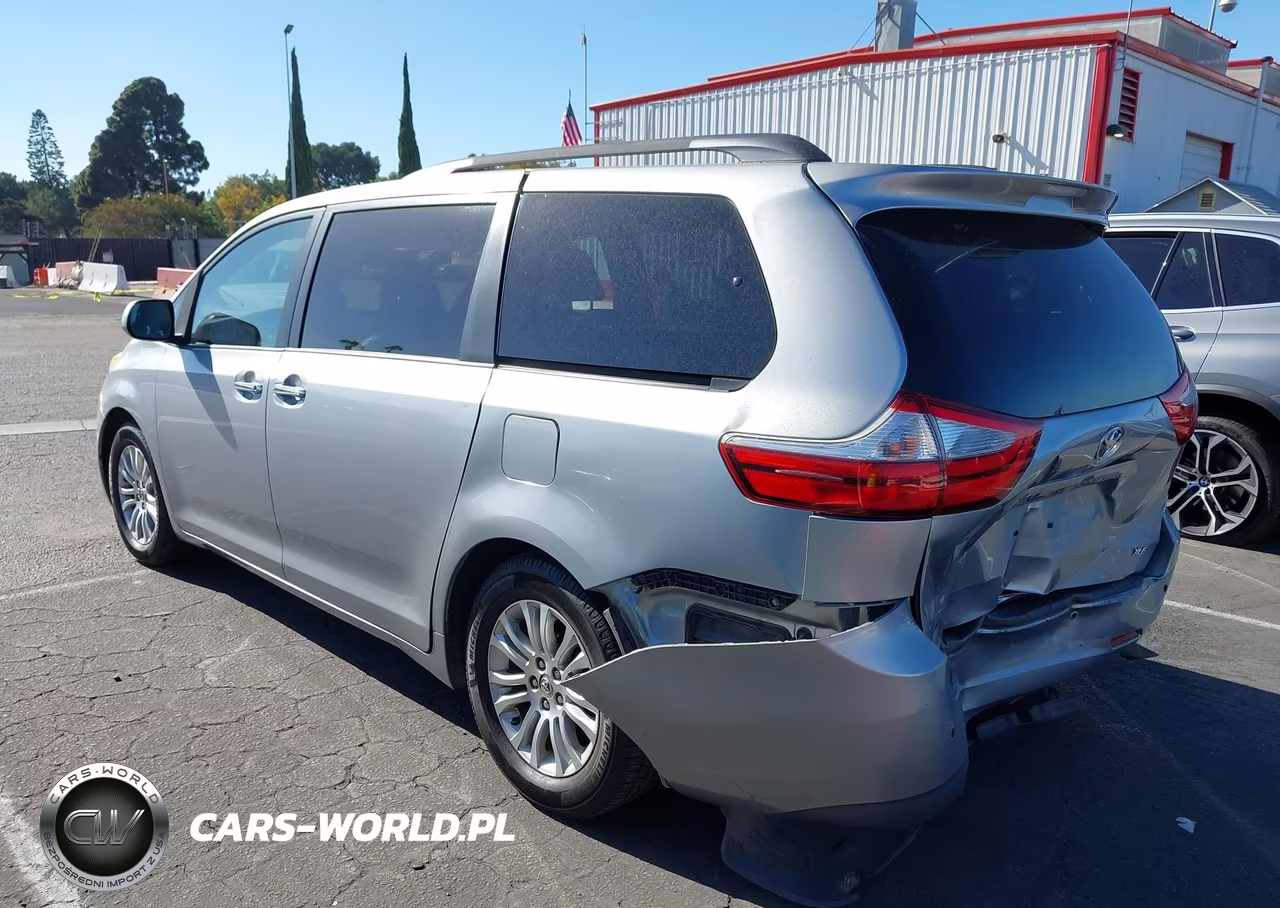 2015 Toyota Sienna Xle Premium 8 Passenger VIN:5TDYK3DC3FS667623 - 3