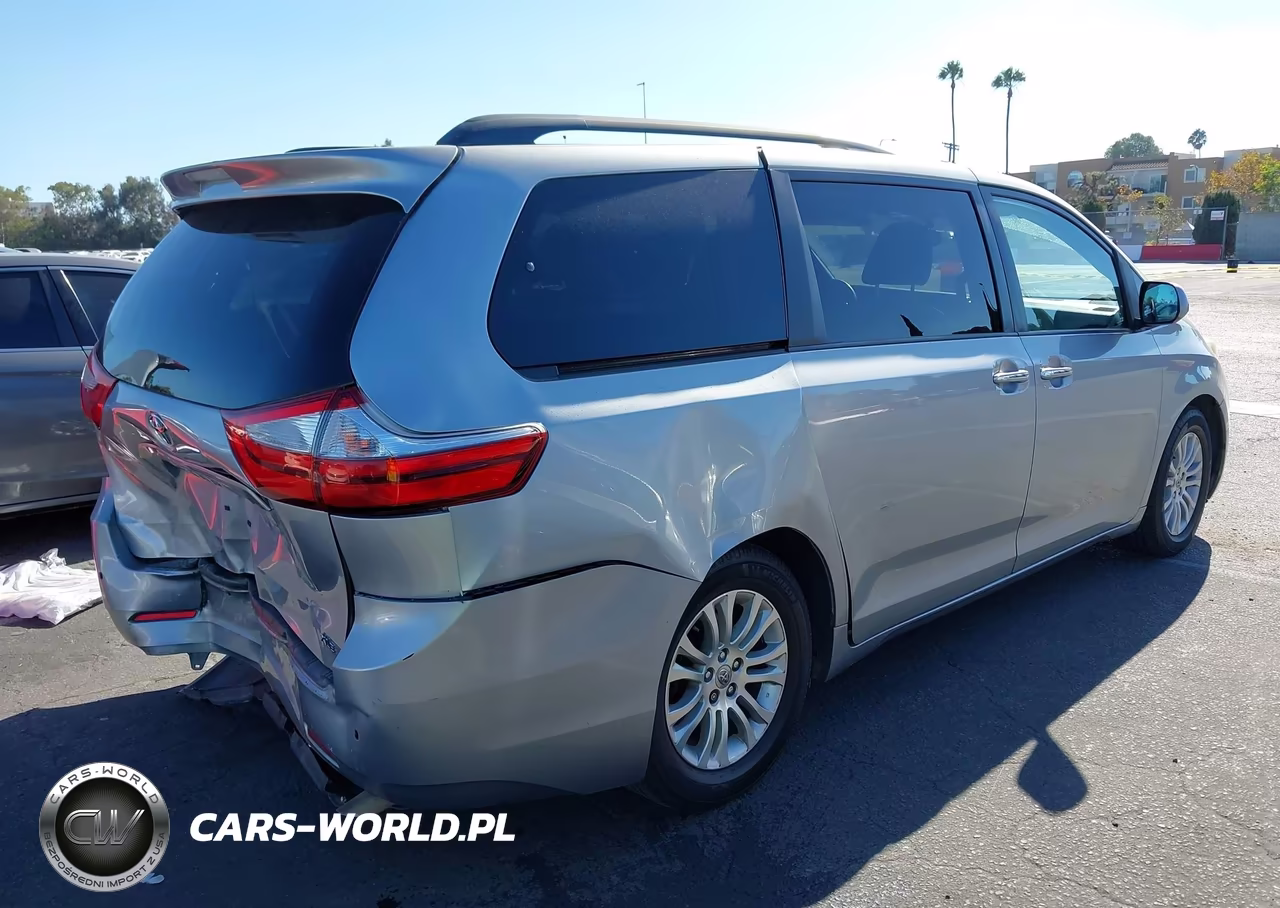 2015 Toyota Sienna Xle Premium 8 Passenger VIN:5TDYK3DC3FS667623 - 4