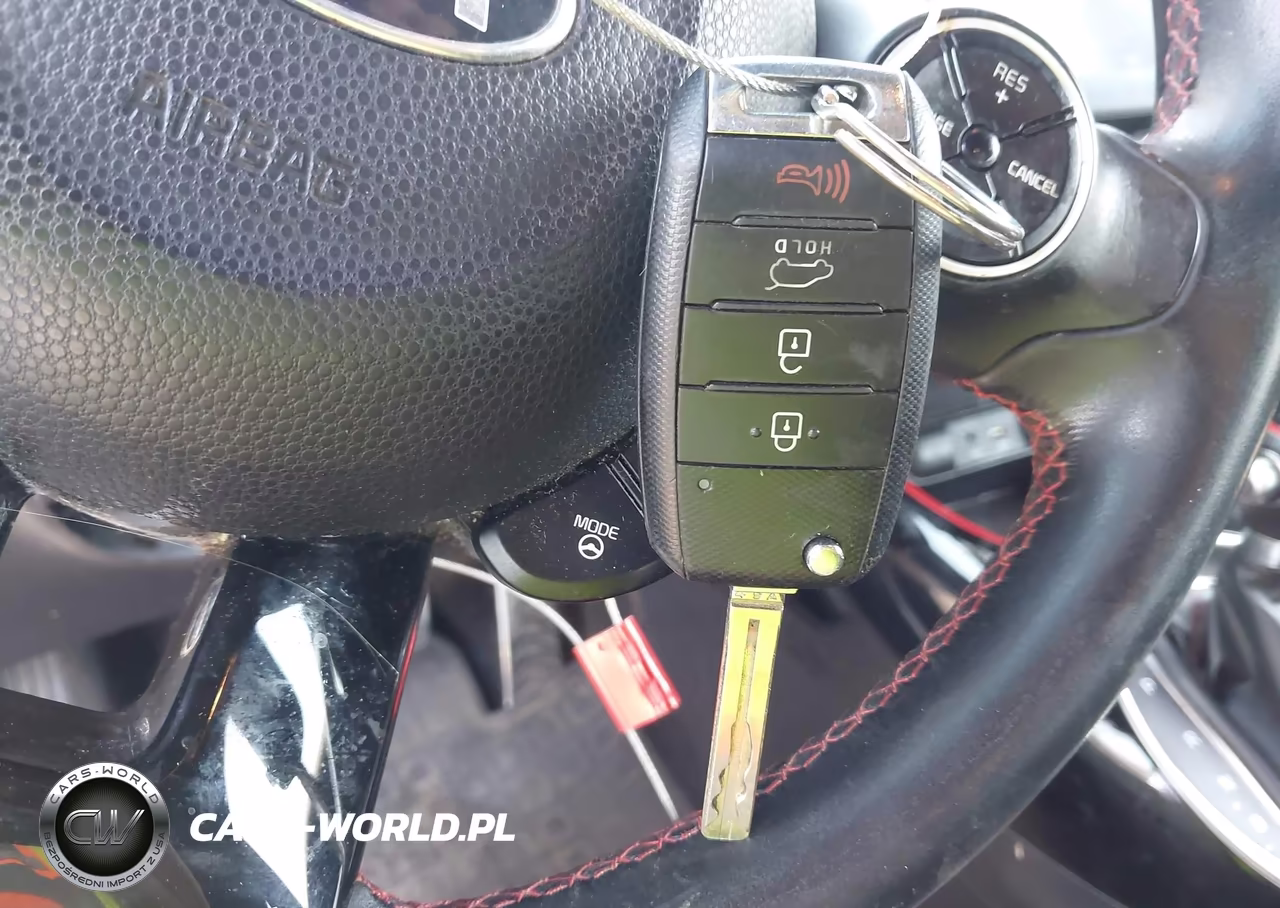 2016 Kia Soul + VIN:KNDJP3A58G7346634 - 11