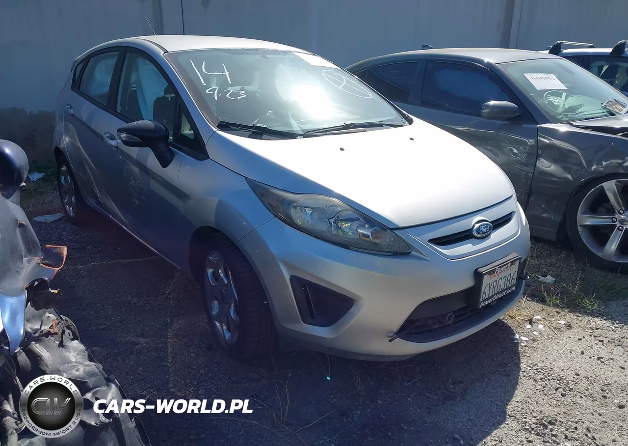 2013 Ford Fiesta Titanium – zdjęcie 1 z 11