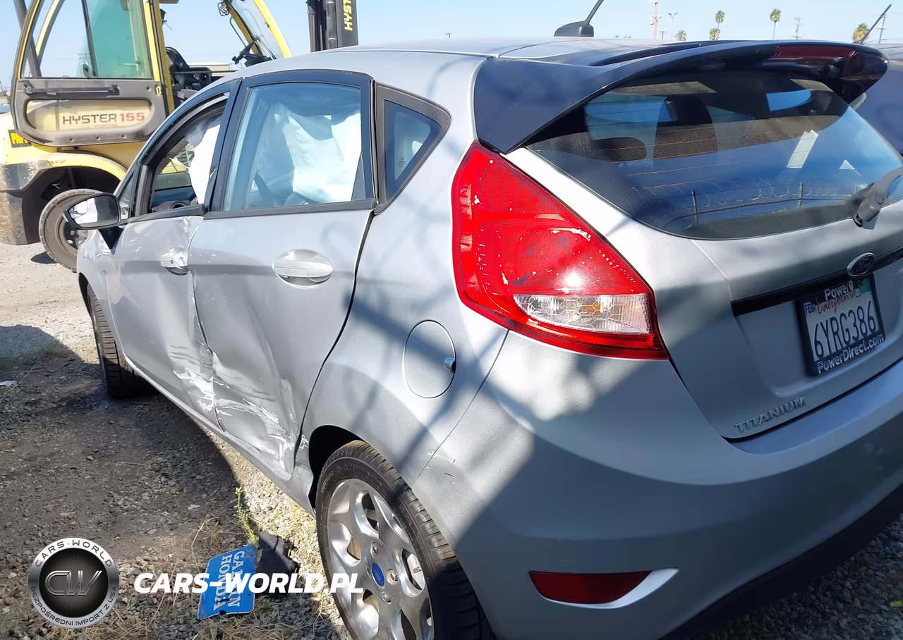 2013 Ford Fiesta Titanium VIN:3FADP4FJ1DM186354 - 3