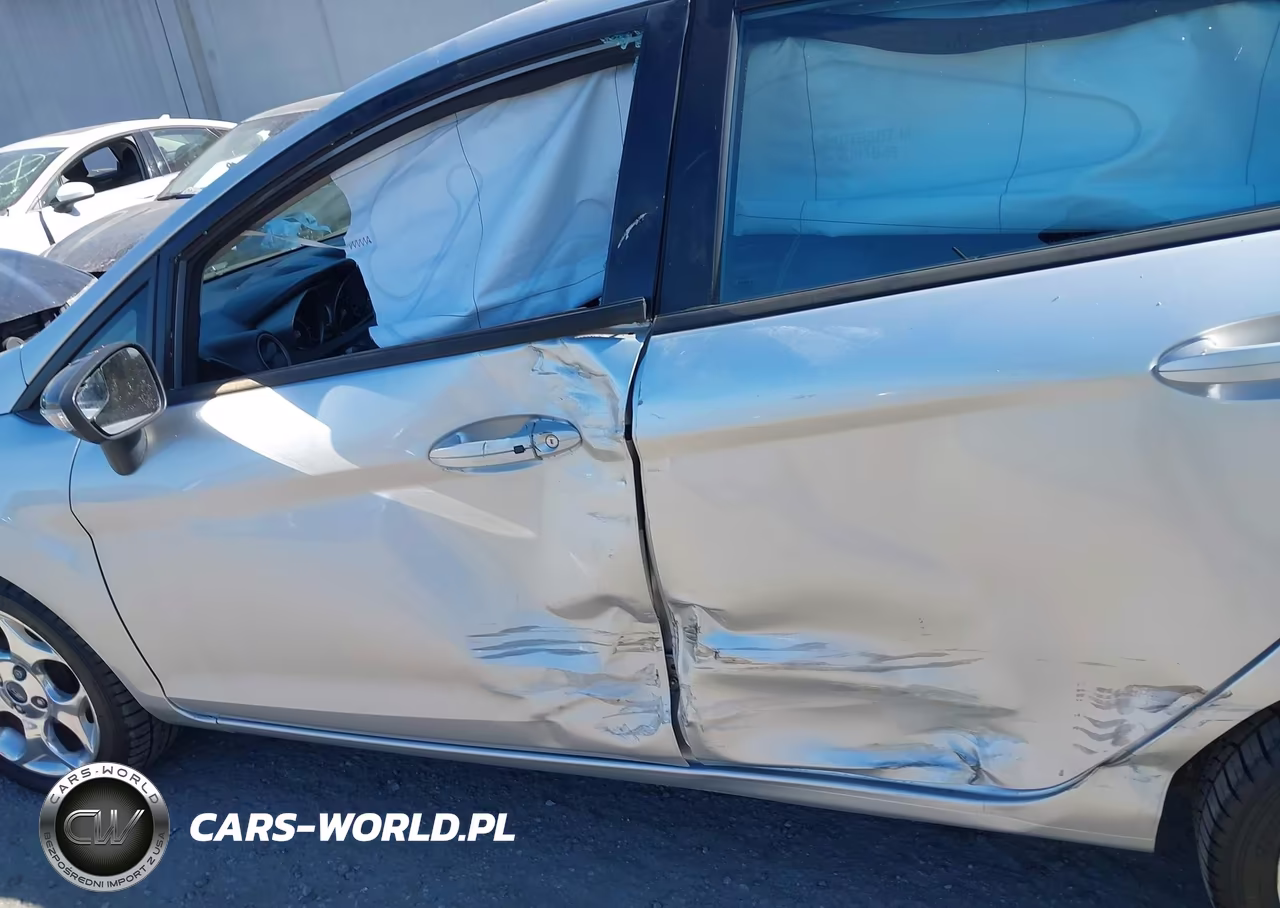 2013 Ford Fiesta Titanium VIN:3FADP4FJ1DM186354 - 6
