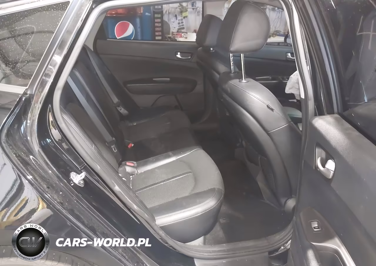 2019 Kia Optima S VIN:5XXGT4L34KG369528 - 8