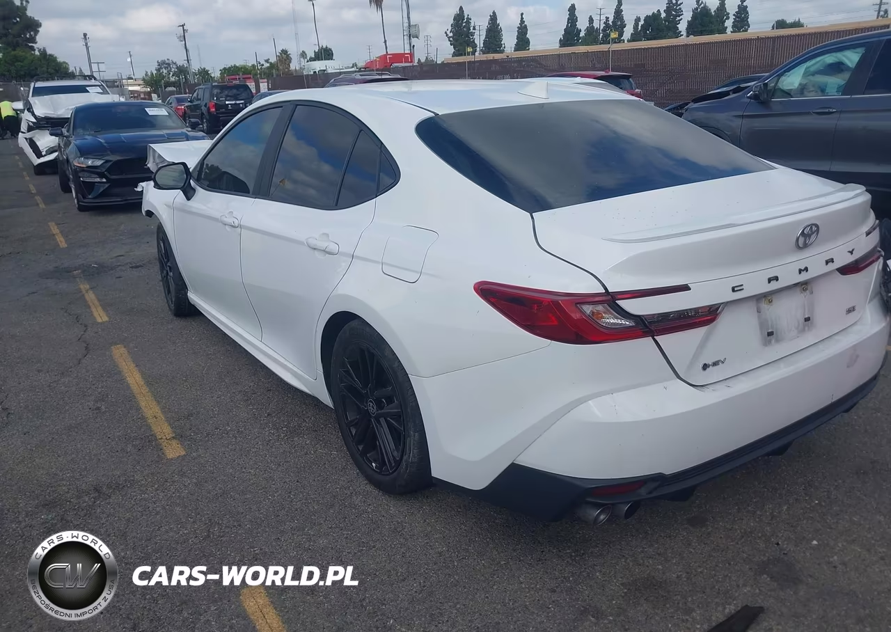 2025 Toyota Camry Se VIN:4T1DAACK5SU525726 - 3