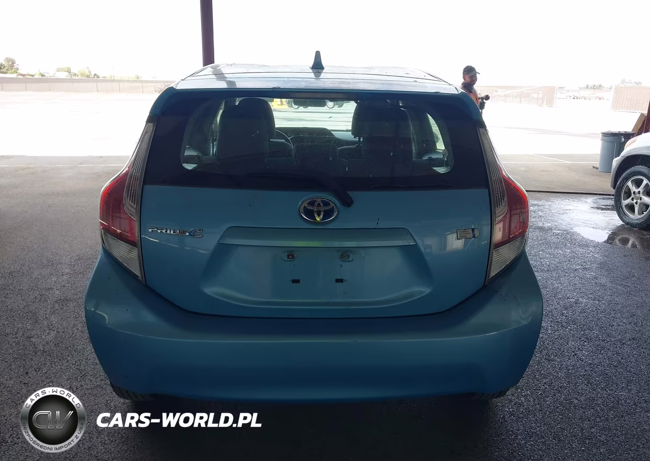 2015 Toyota Prius C Three VIN:JTDKDTB36F1104288 - 16