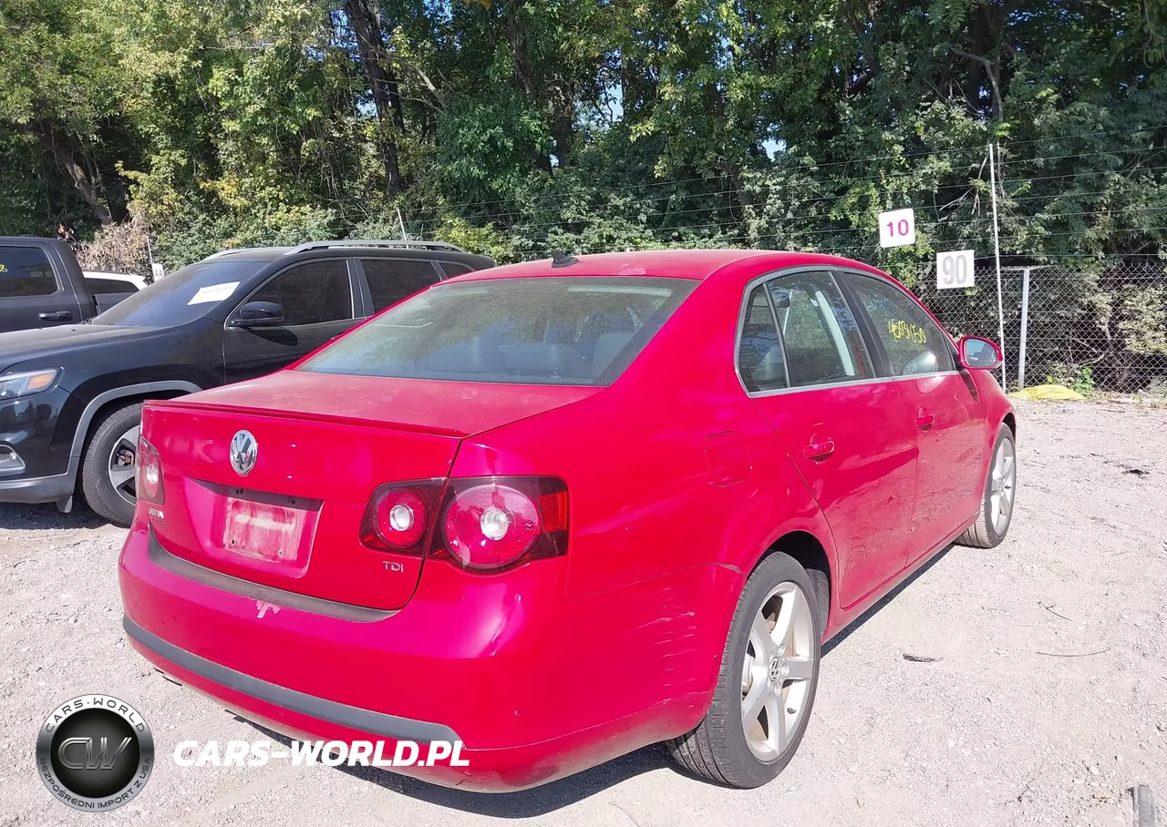 2010 Volkswagen Jetta Tdi VIN:3VWRL7AJ1AM181538 - 4