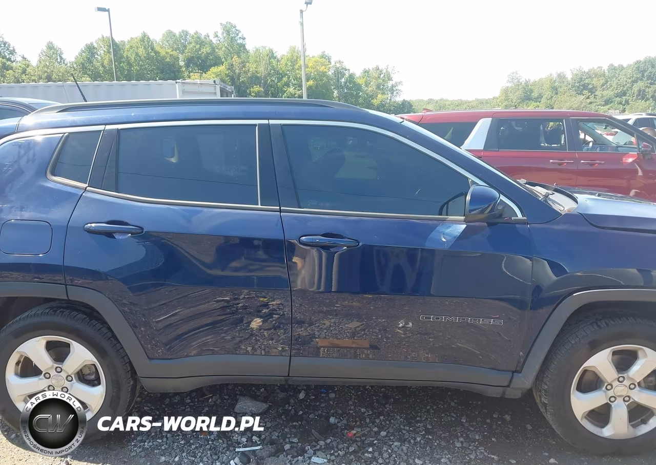 2018 Jeep Compass Latitude 4X4 VIN:3C4NJDBBXJT270625 - 14