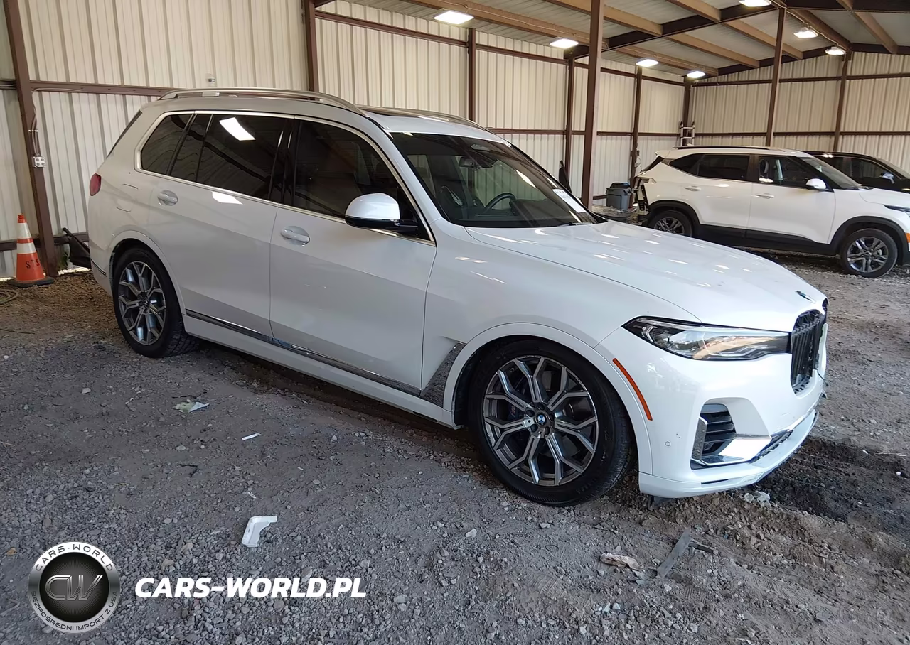 2022 BMW X7 xDrive40I VIN:5UXCW2C07N9L79552 - 1