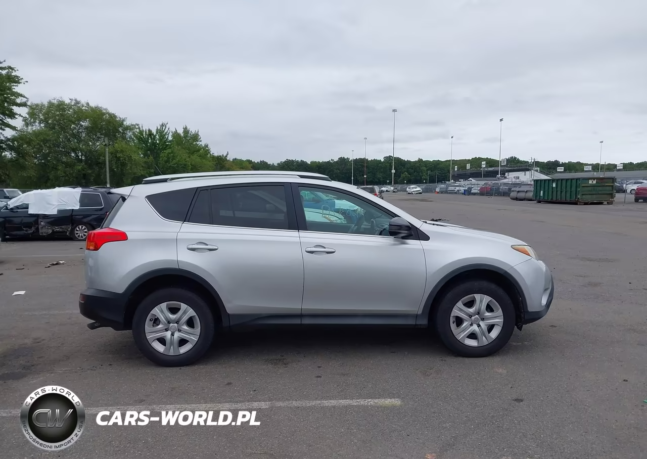 2015 Toyota Rav4 Le VIN:2T3BFREV3FW329960 - 13