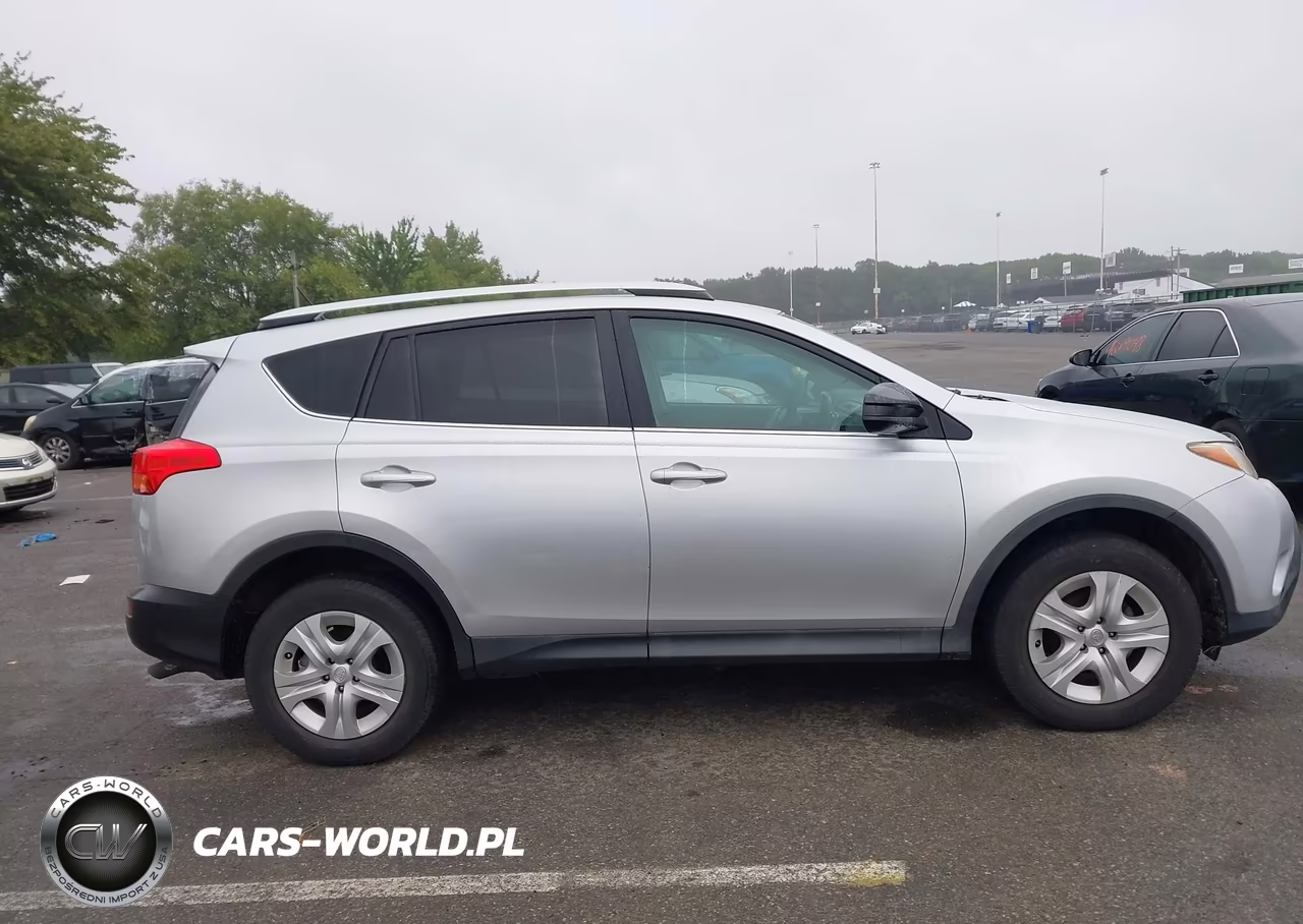 2015 Toyota Rav4 Le VIN:2T3BFREV3FW329960 - 18