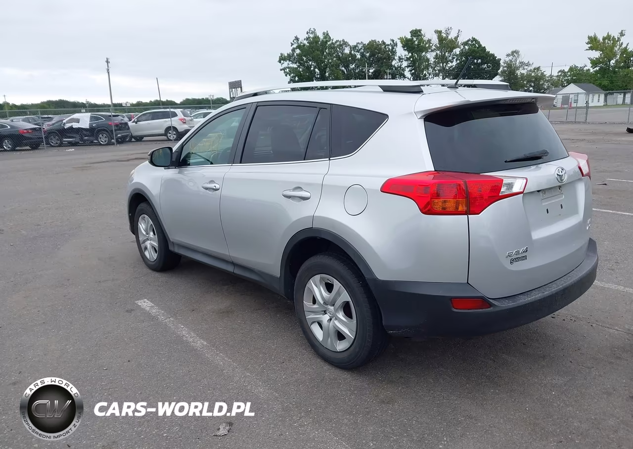 2015 Toyota Rav4 Le VIN:2T3BFREV3FW329960 - 3