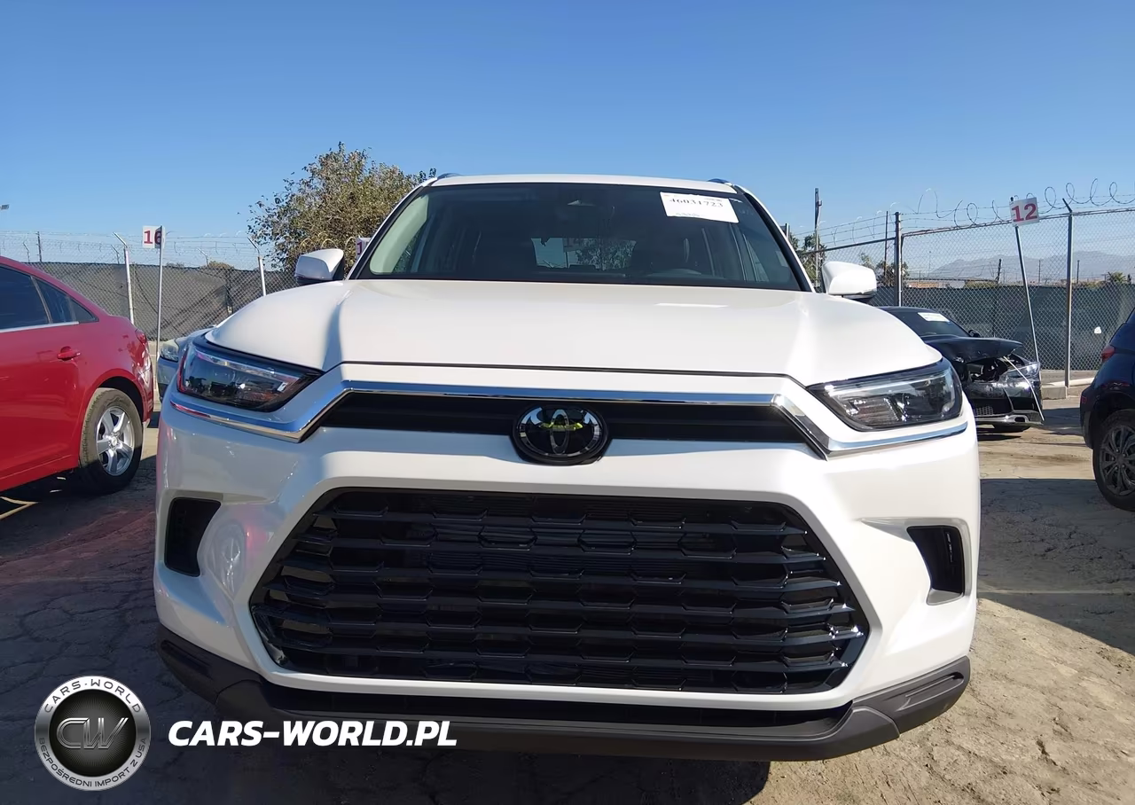 2026 Toyota Grand Highlander Hybrid Xle VIN:5TDACAB59TS102330 - 11