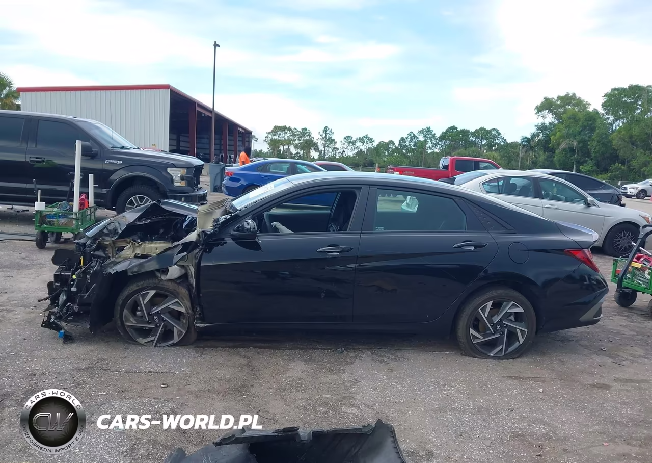 2025 Hyundai Elantra Sel Sport VIN:KMHLM4DG2SU999132 - 14
