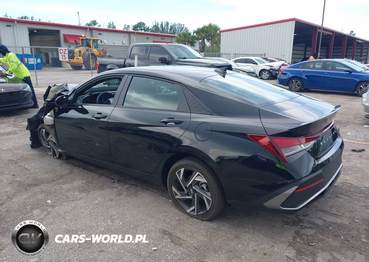 2025 Hyundai Elantra Sel Sport VIN:KMHLM4DG2SU999132 - 3