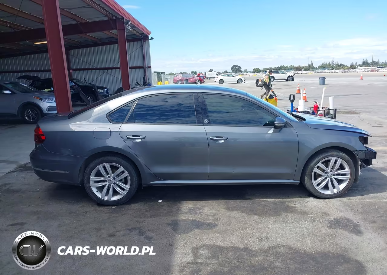 2019 Volkswagen Passat 2.0T Wolfsburg Edition VIN:1VWLA7A30KC009839 - 14