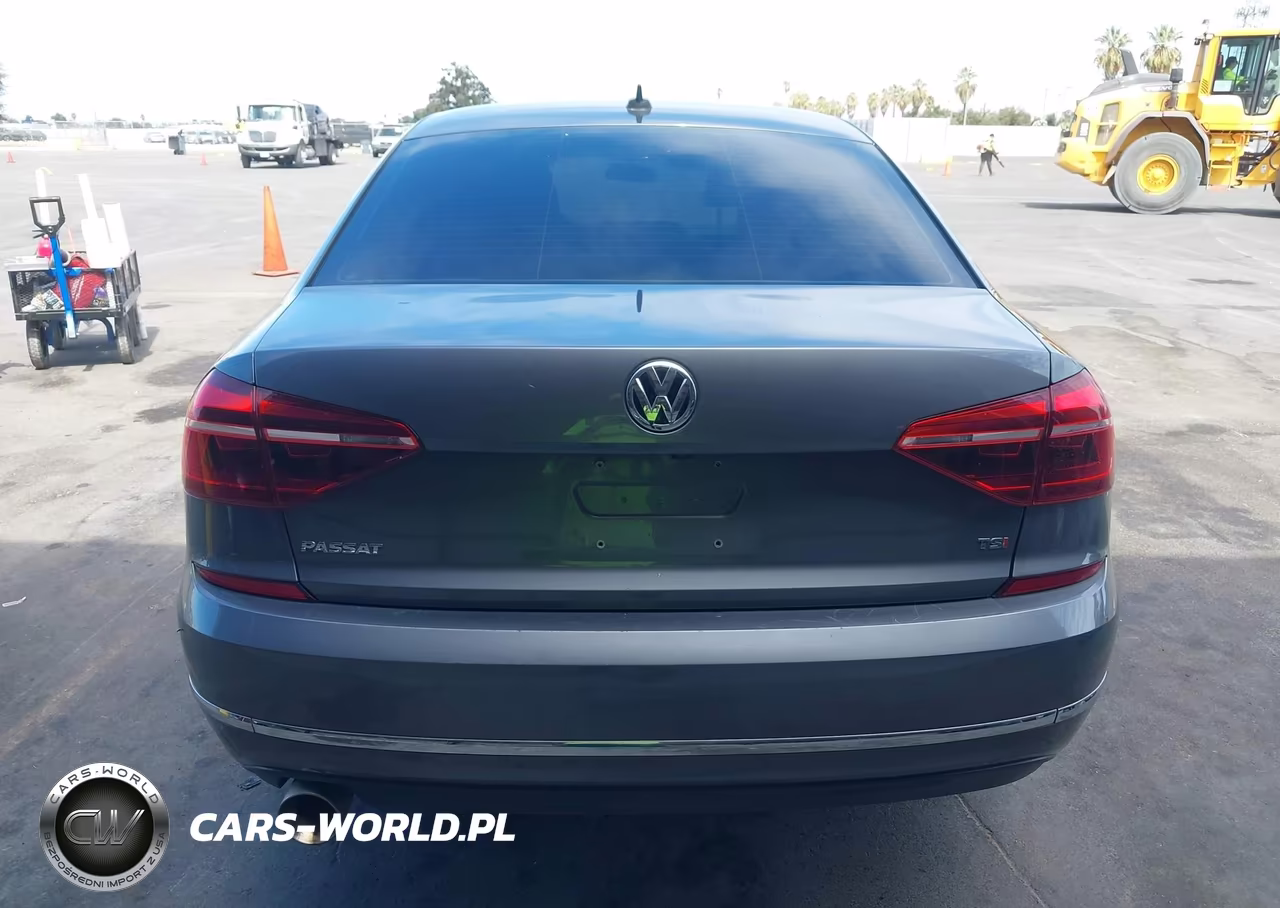 2019 Volkswagen Passat 2.0T Wolfsburg Edition VIN:1VWLA7A30KC009839 - 17