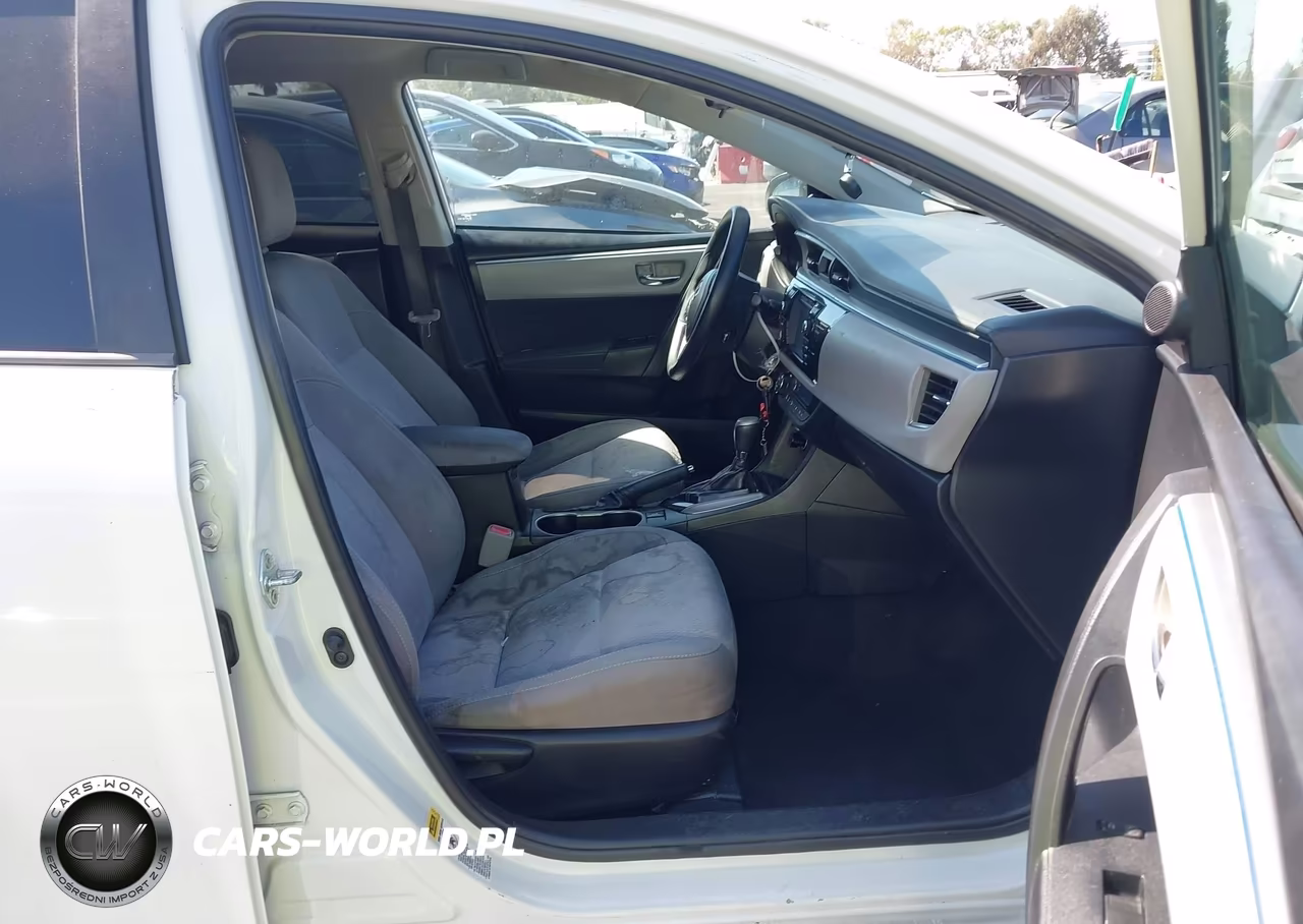 2016 Toyota Corolla Le Plus VIN:5YFBURHE8GP524000 - 5