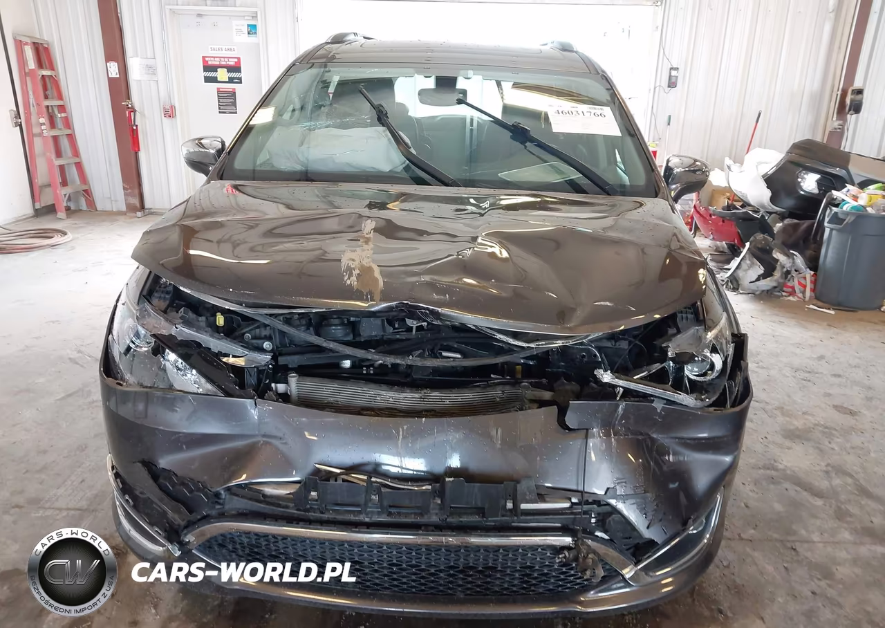 2020 Chrysler Pacifica Limited VIN:2C4RC1GG7LR100775 - 12