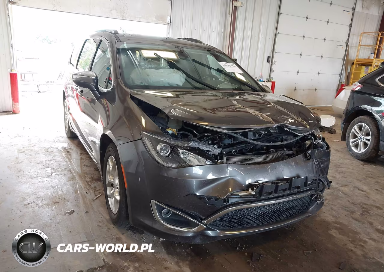 2020 Chrysler Pacifica Limited VIN:2C4RC1GG7LR100775 - 6