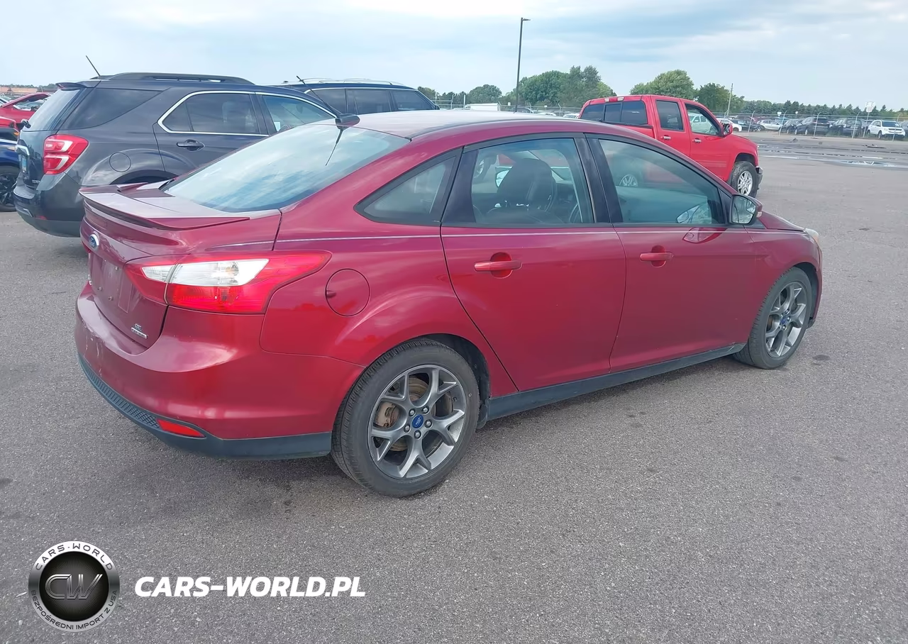 2013 Ford Focus Se VIN:1FADP3F29DL156426 - 4