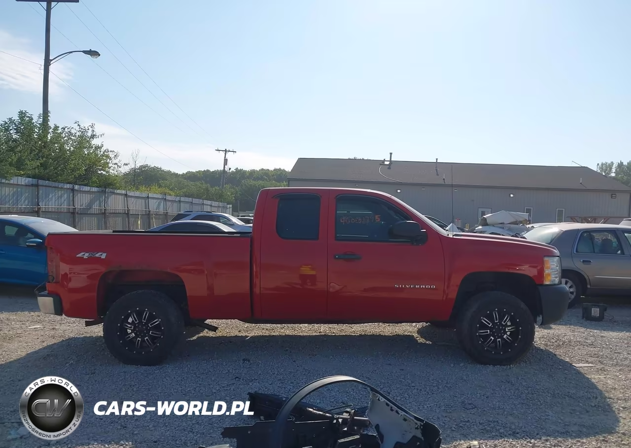 2010 Chevrolet Silverado 1500 Work Truck VIN:1GCSKPE36AZ103368 - 13