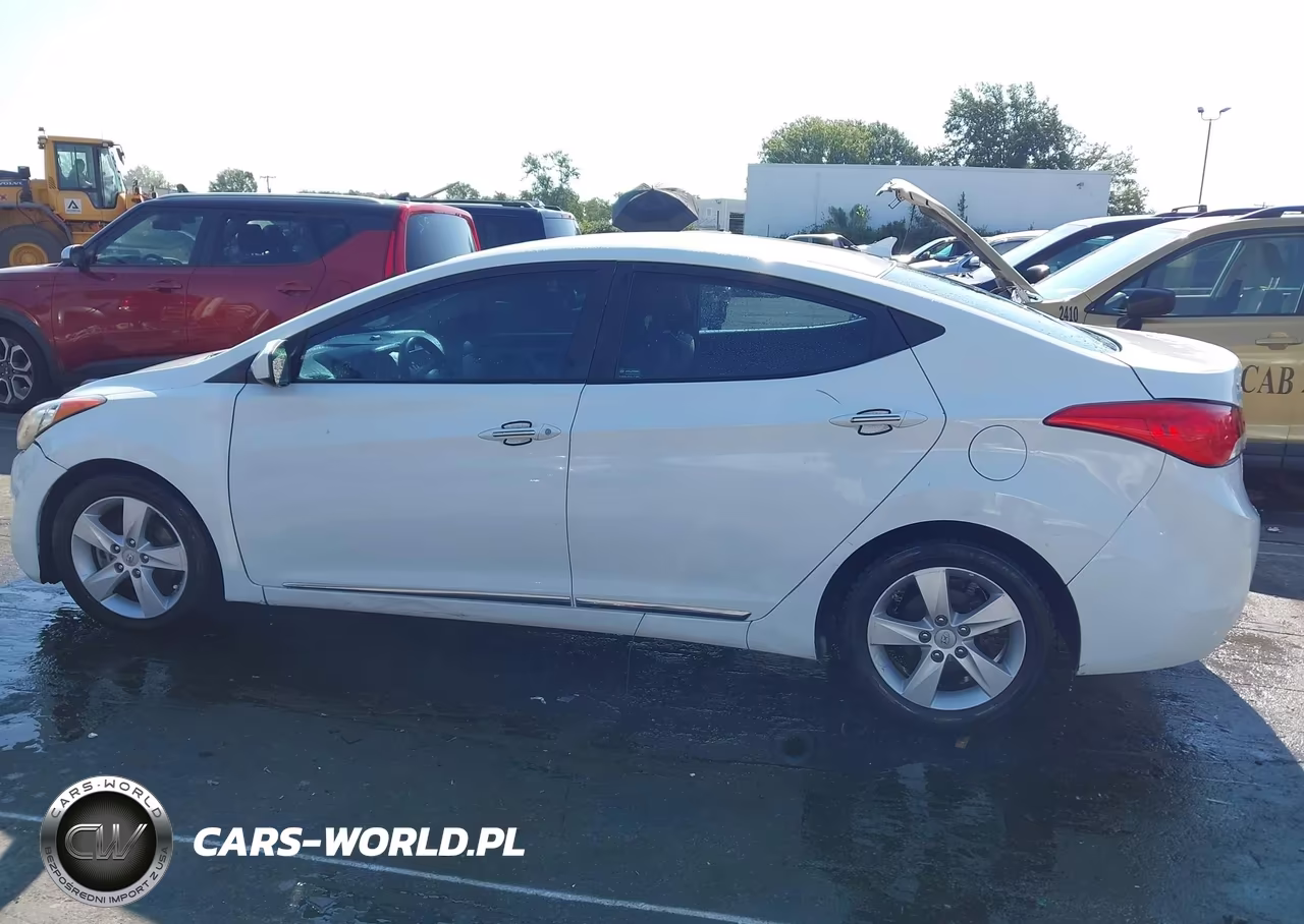2013 Hyundai Elantra Gls VIN:5NPDH4AE2DH346135 - 14