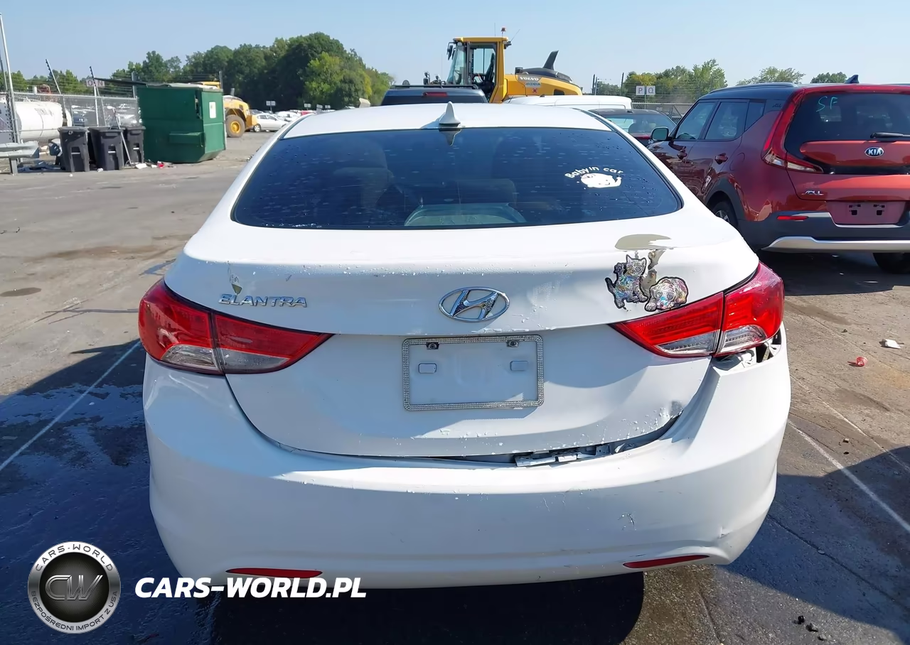 2013 Hyundai Elantra Gls VIN:5NPDH4AE2DH346135 - 16