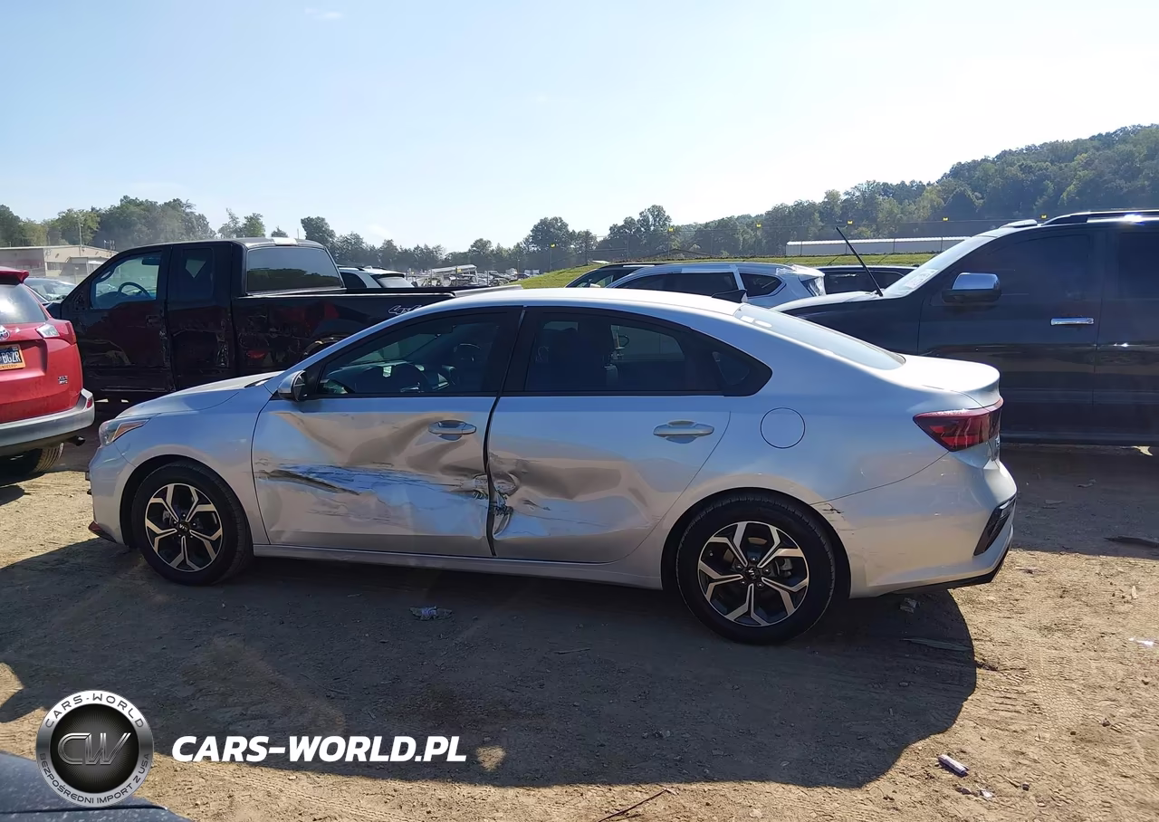 2020 Kia Forte Lxs VIN:3KPF24AD2LE184687 - 14